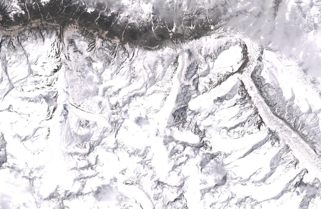 Aerial view of Chhota Shigri Glacier