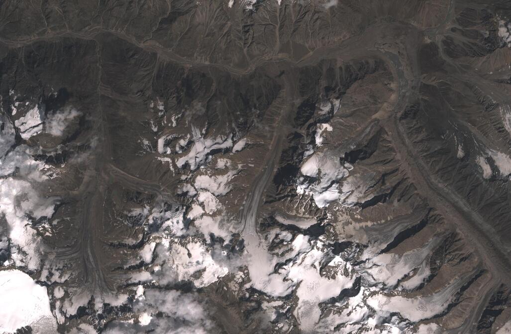 Aerial view of Chhota Shigri Glacier