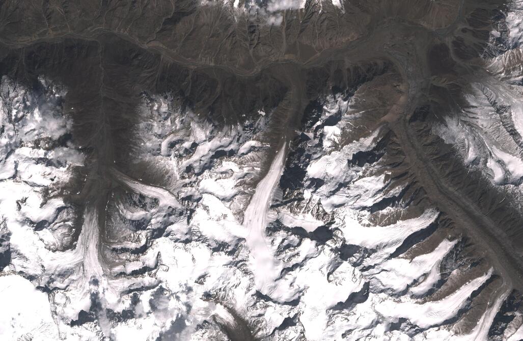 Aerial view of Chhota Shigri Glacier