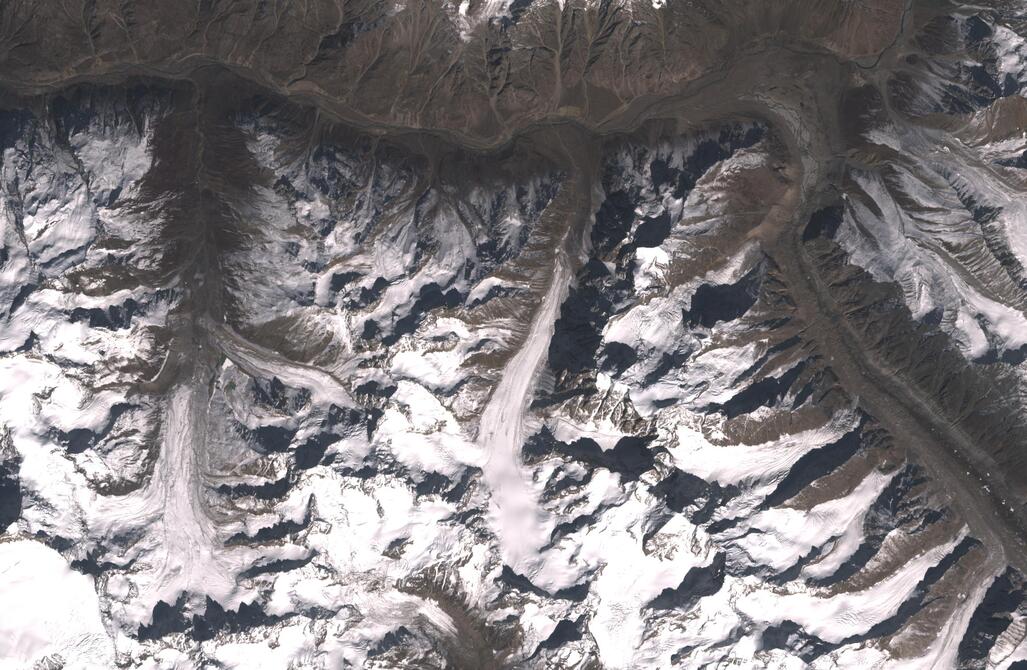 Aerial view of Chhota Shigri Glacier