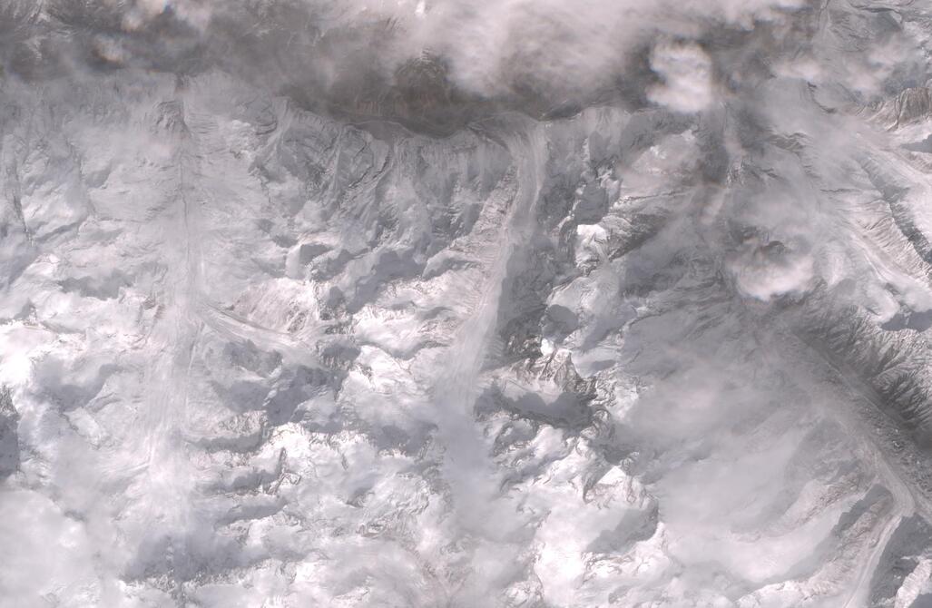 Aerial view of Chhota Shigri Glacier