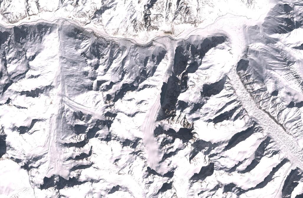 Aerial view of Chhota Shigri Glacier