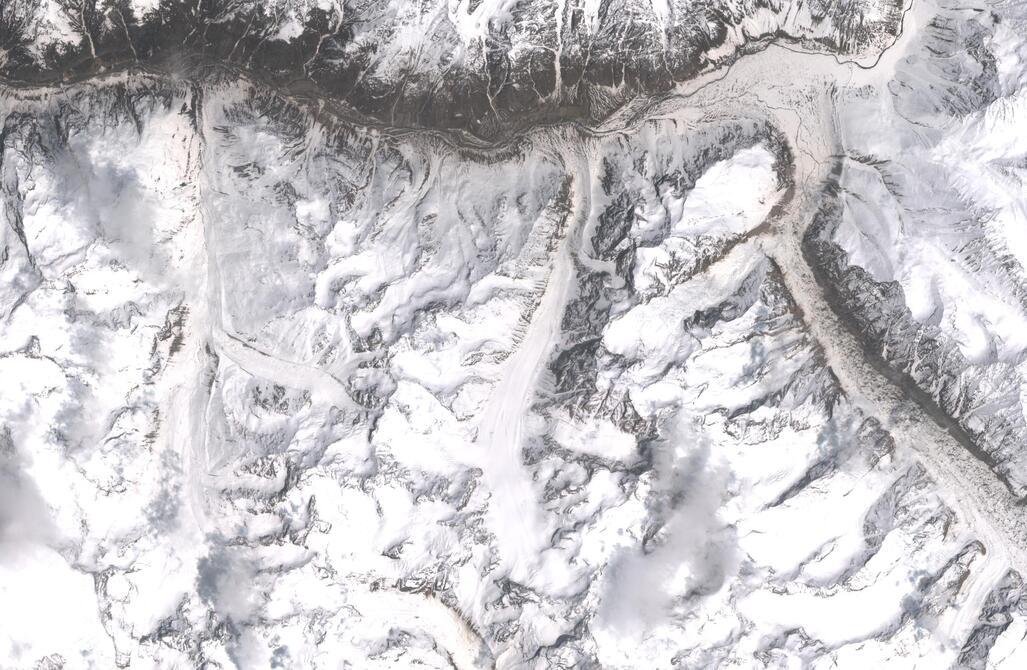 Aerial view of Chhota Shigri Glacier