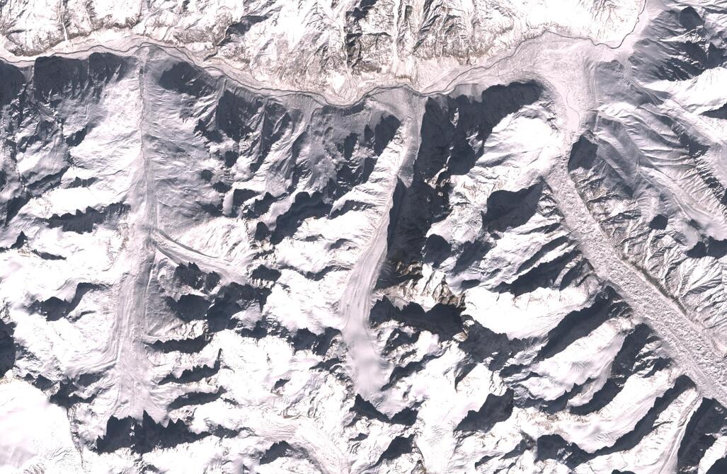 Aerial view of Chhota Shigri Glacier