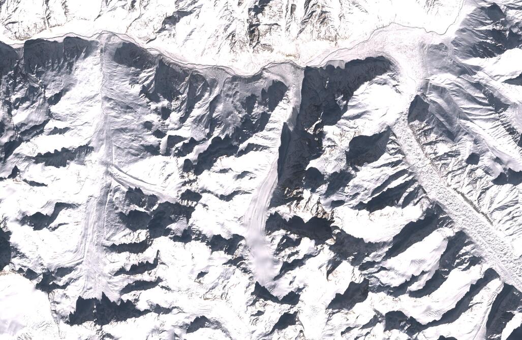 Aerial view of Chhota Shigri Glacier