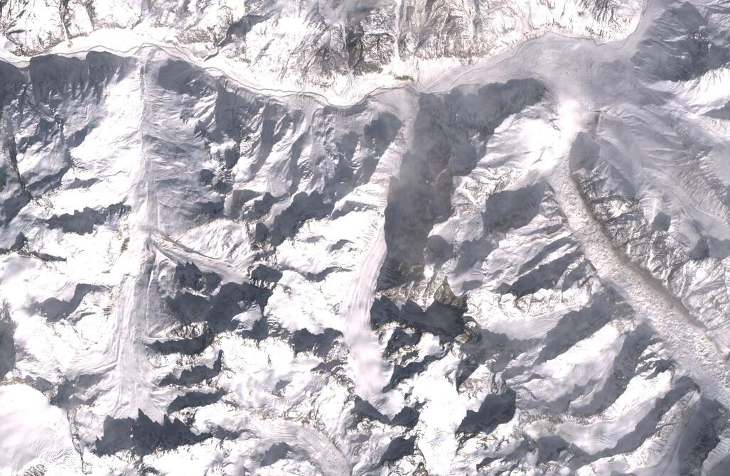 Aerial view of Chhota Shigri Glacier