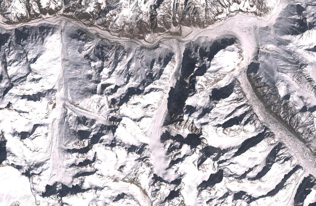 Aerial view of Chhota Shigri Glacier