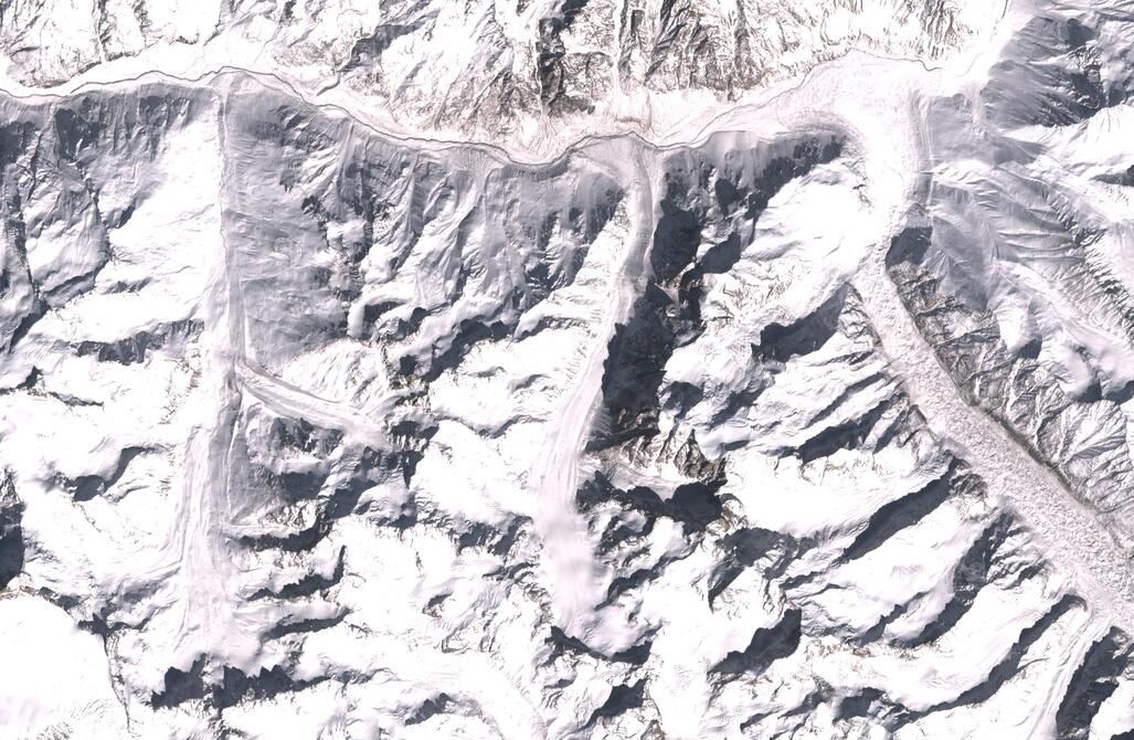 Aerial view of Chhota Shigri Glacier