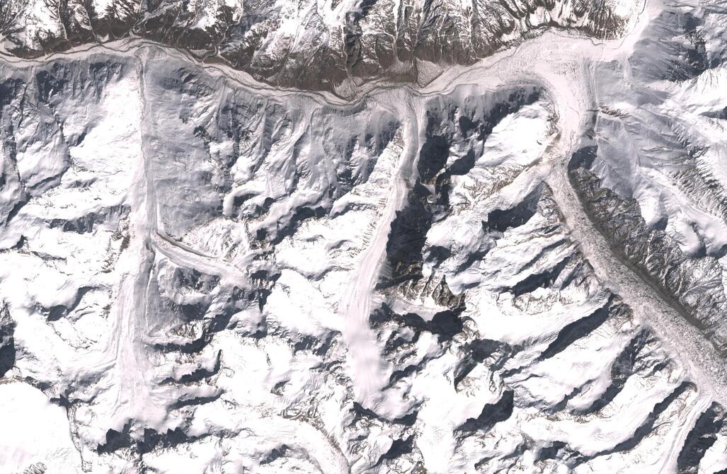 Aerial view of Chhota Shigri Glacier