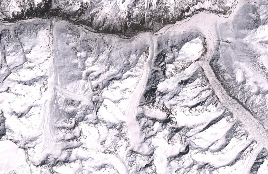 Aerial view of Chhota Shigri Glacier