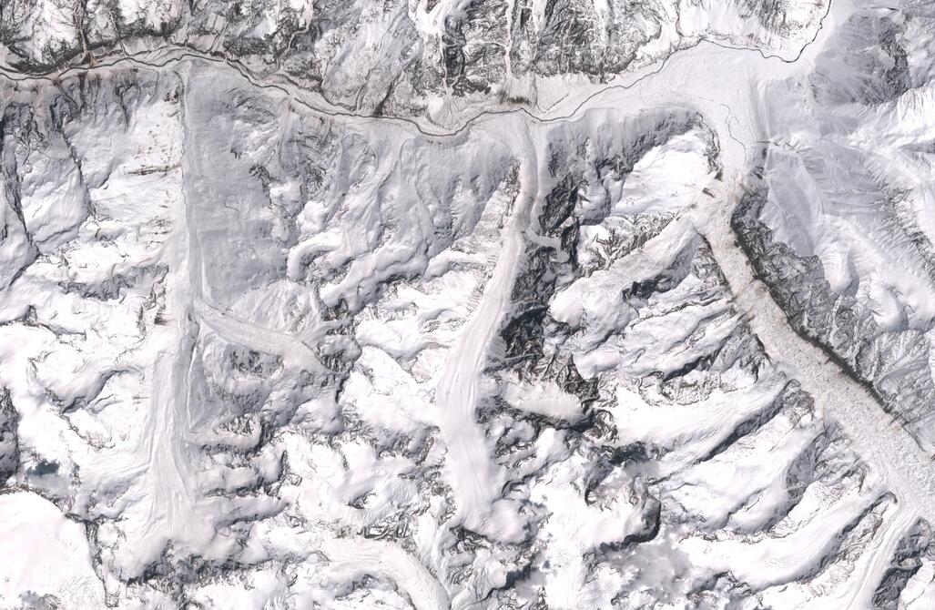 Aerial view of Chhota Shigri Glacier