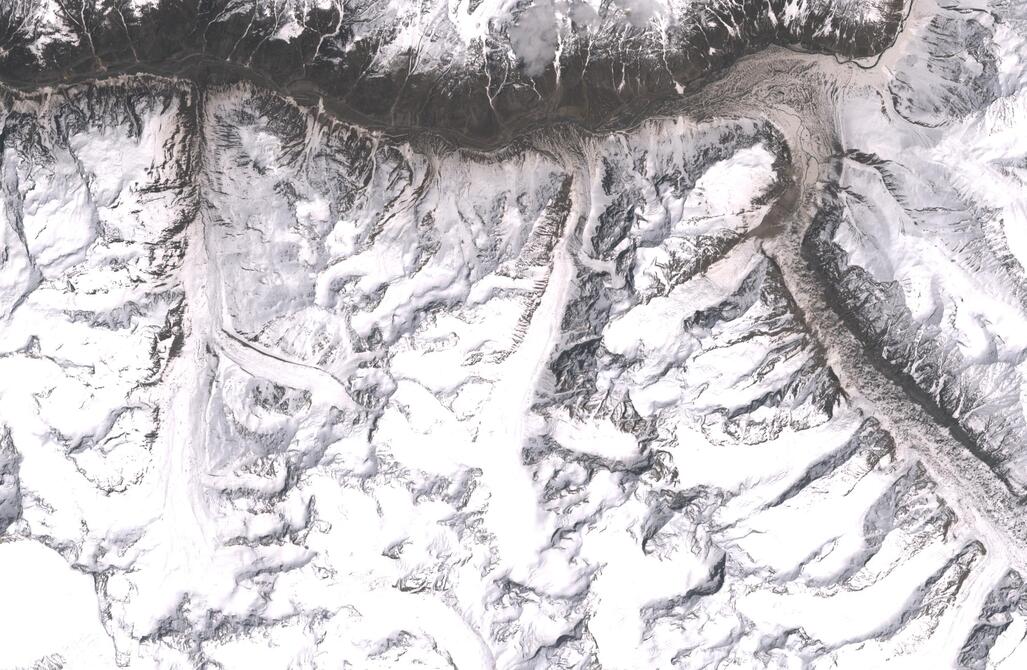 Aerial view of Chhota Shigri Glacier