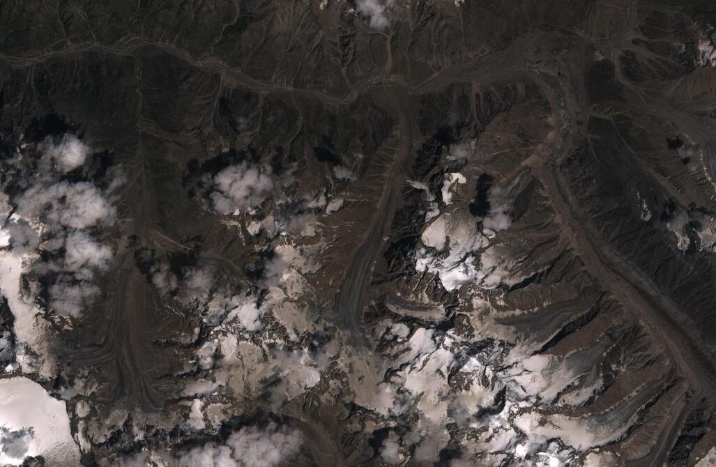 Aerial view of Chhota Shigri Glacier