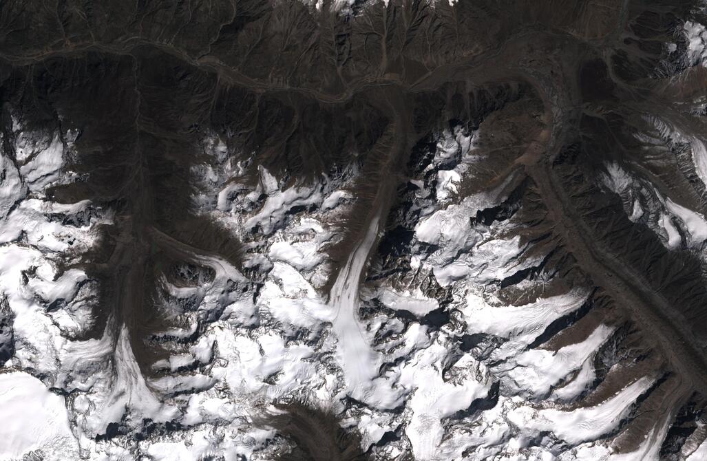 Aerial view of Chhota Shigri Glacier