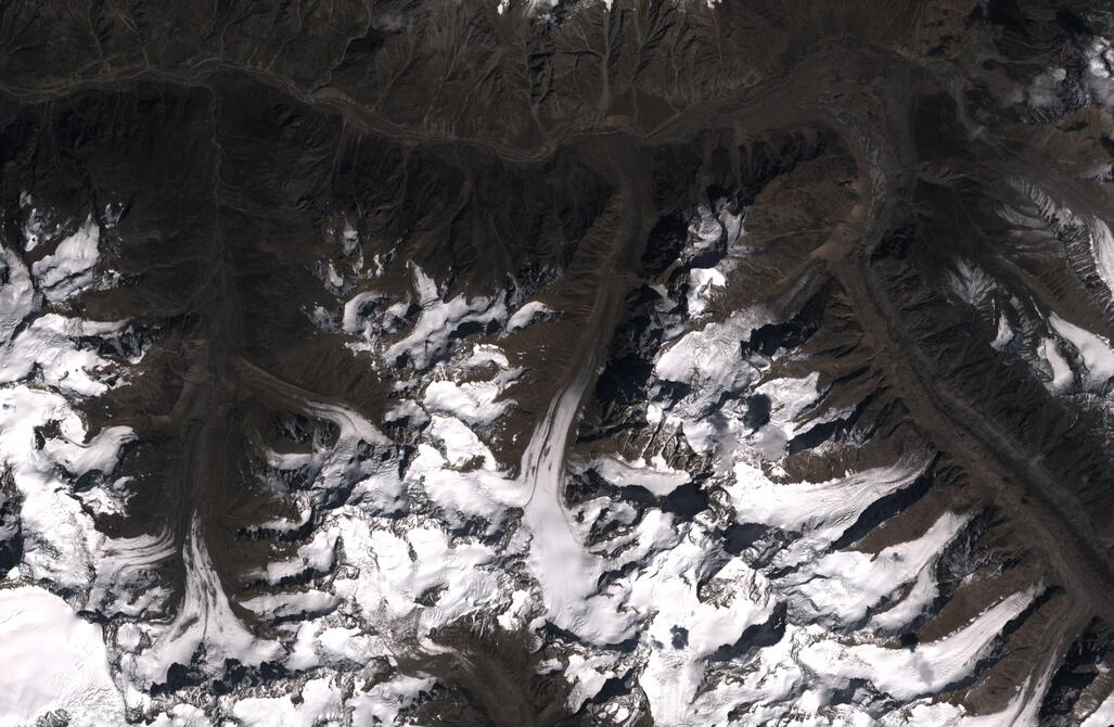 Aerial view of Chhota Shigri Glacier