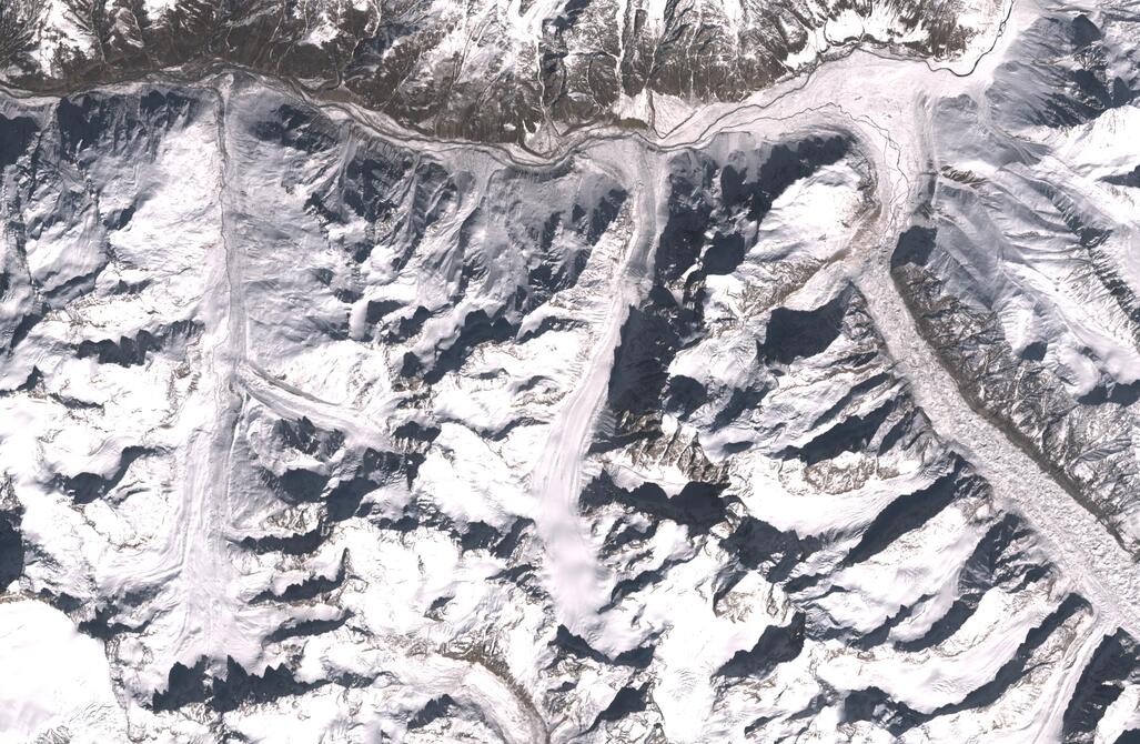 Aerial view of Chhota Shigri Glacier