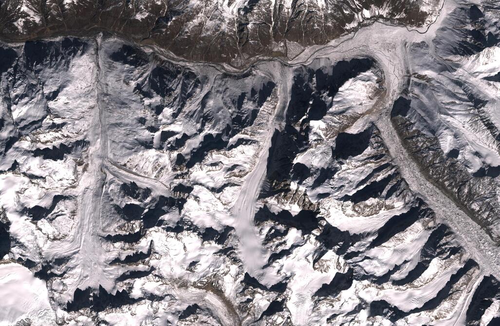 Aerial view of Chhota Shigri Glacier