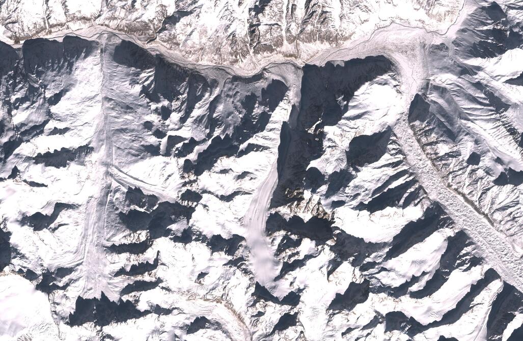 Aerial view of Chhota Shigri Glacier