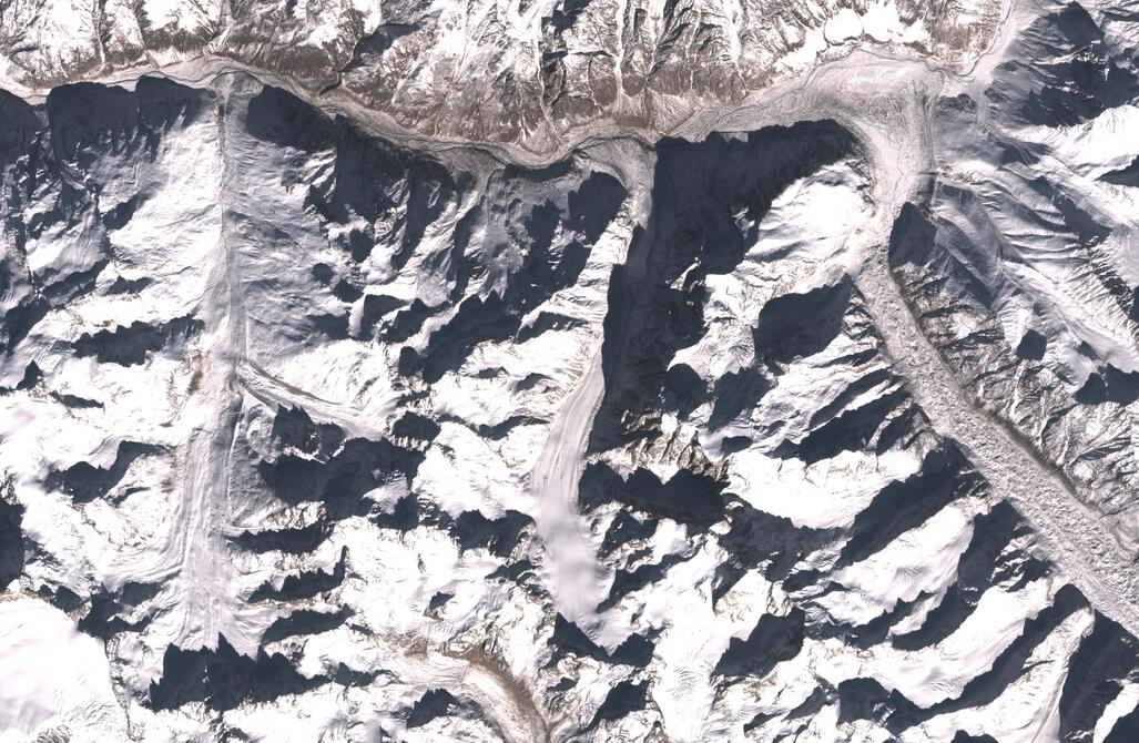 Aerial view of Chhota Shigri Glacier