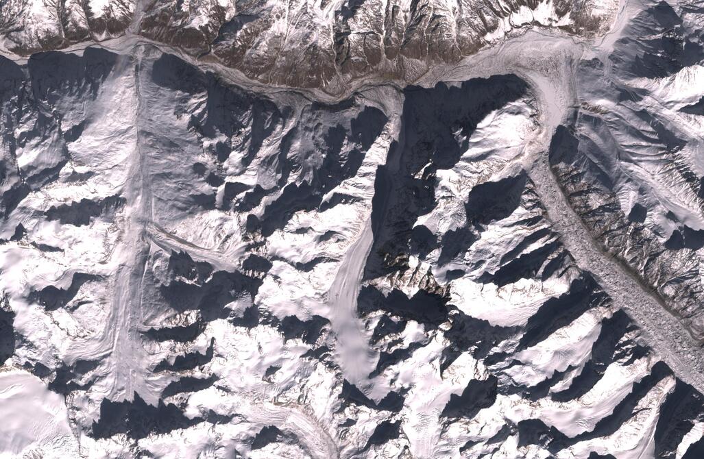 Aerial view of Chhota Shigri Glacier