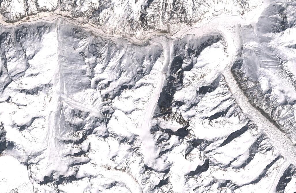 Aerial view of Chhota Shigri Glacier