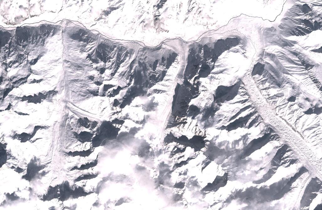 Aerial view of Chhota Shigri Glacier