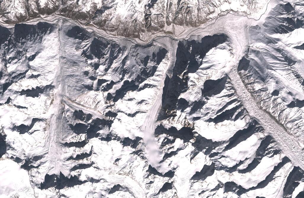 Aerial view of Chhota Shigri Glacier