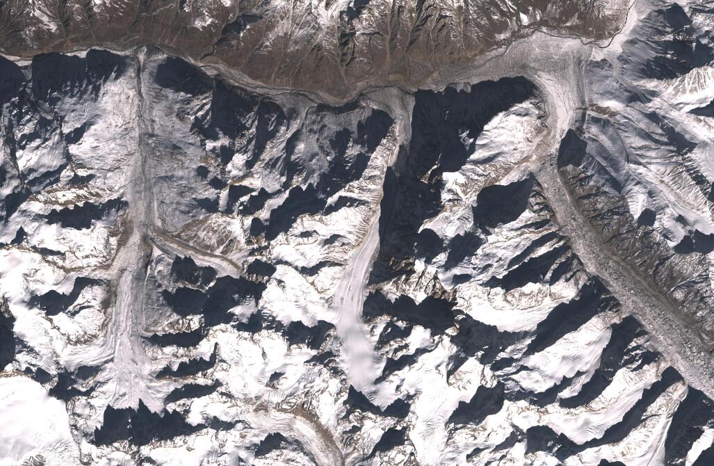 Aerial view of Chhota Shigri Glacier