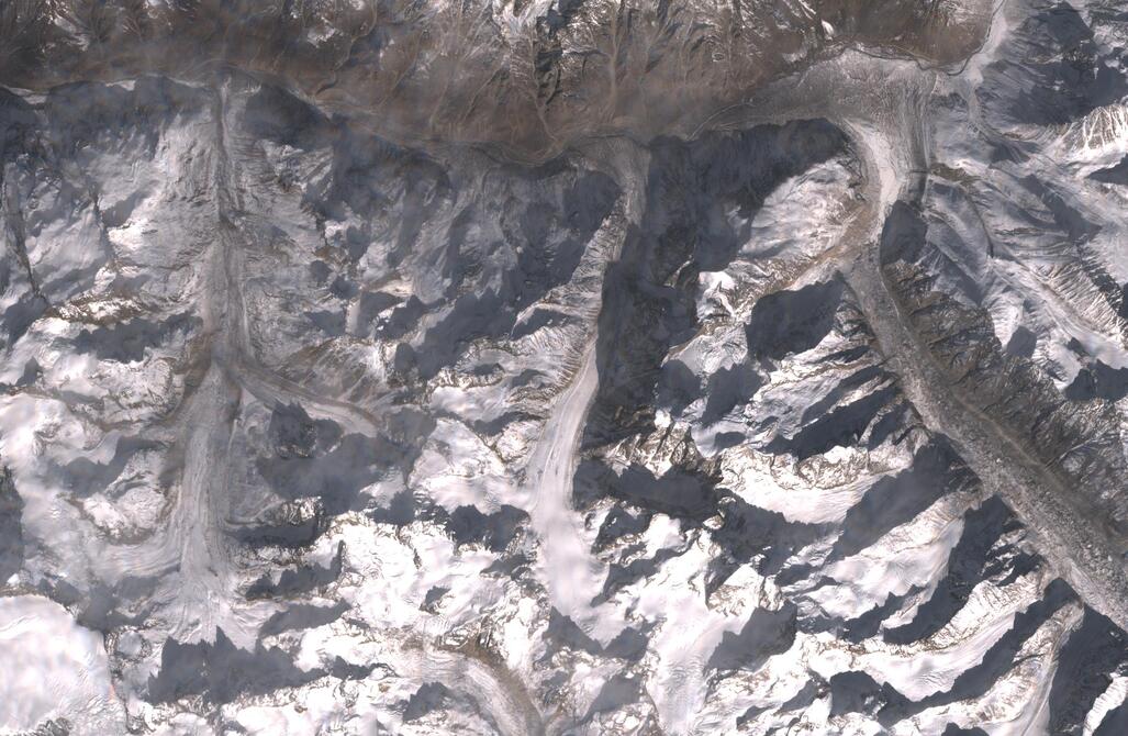 Aerial view of Chhota Shigri Glacier