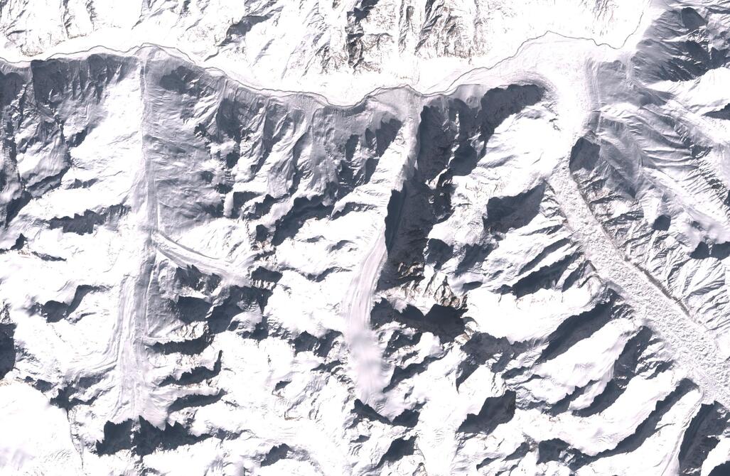 Aerial view of Chhota Shigri Glacier