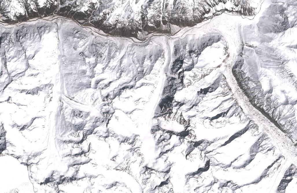 Aerial view of Chhota Shigri Glacier