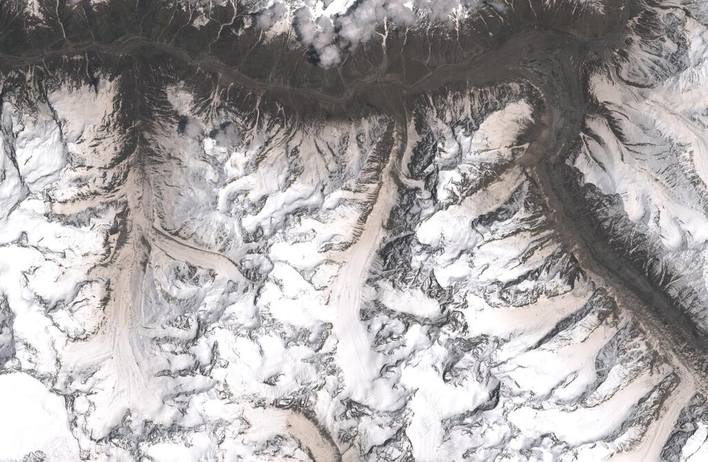 Aerial view of Chhota Shigri Glacier