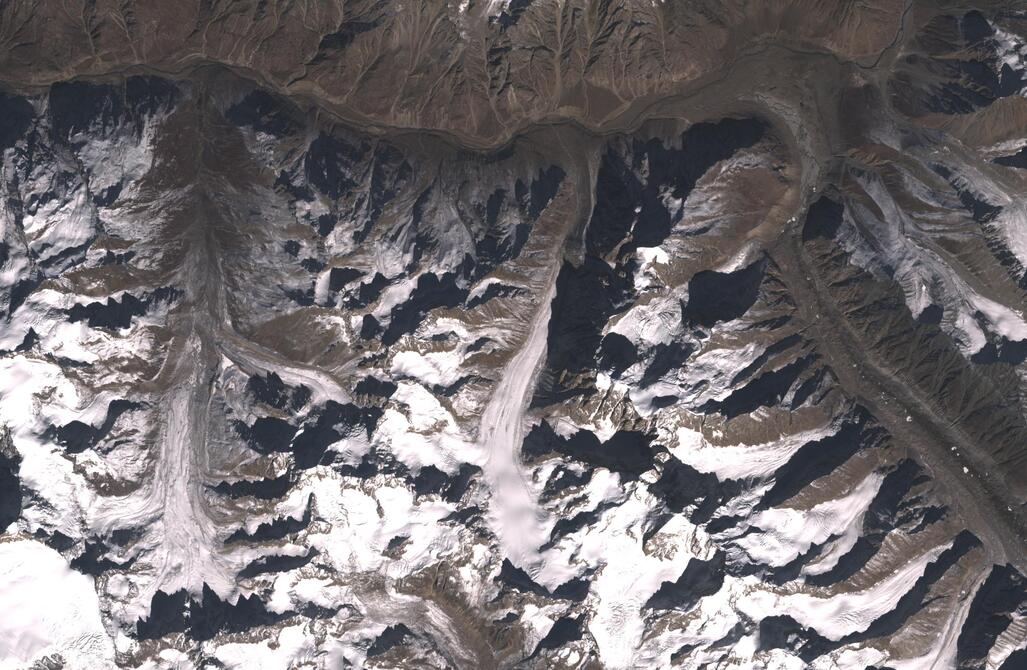 Aerial view of Chhota Shigri Glacier