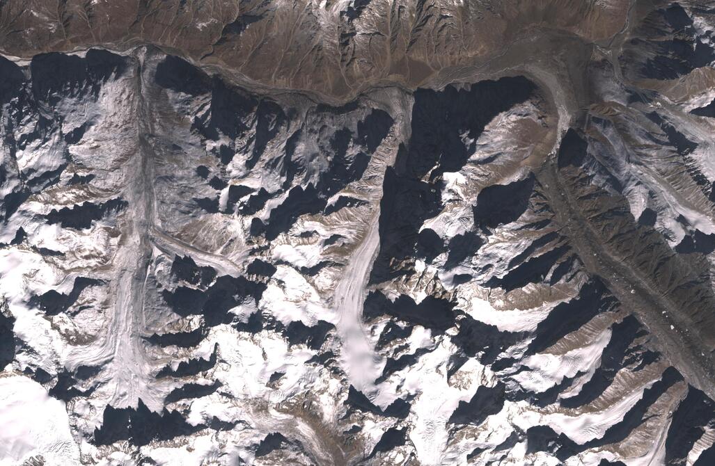 Aerial view of Chhota Shigri Glacier