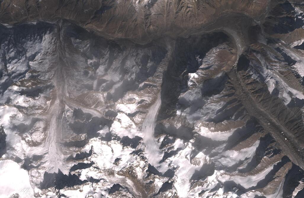 Aerial view of Chhota Shigri Glacier