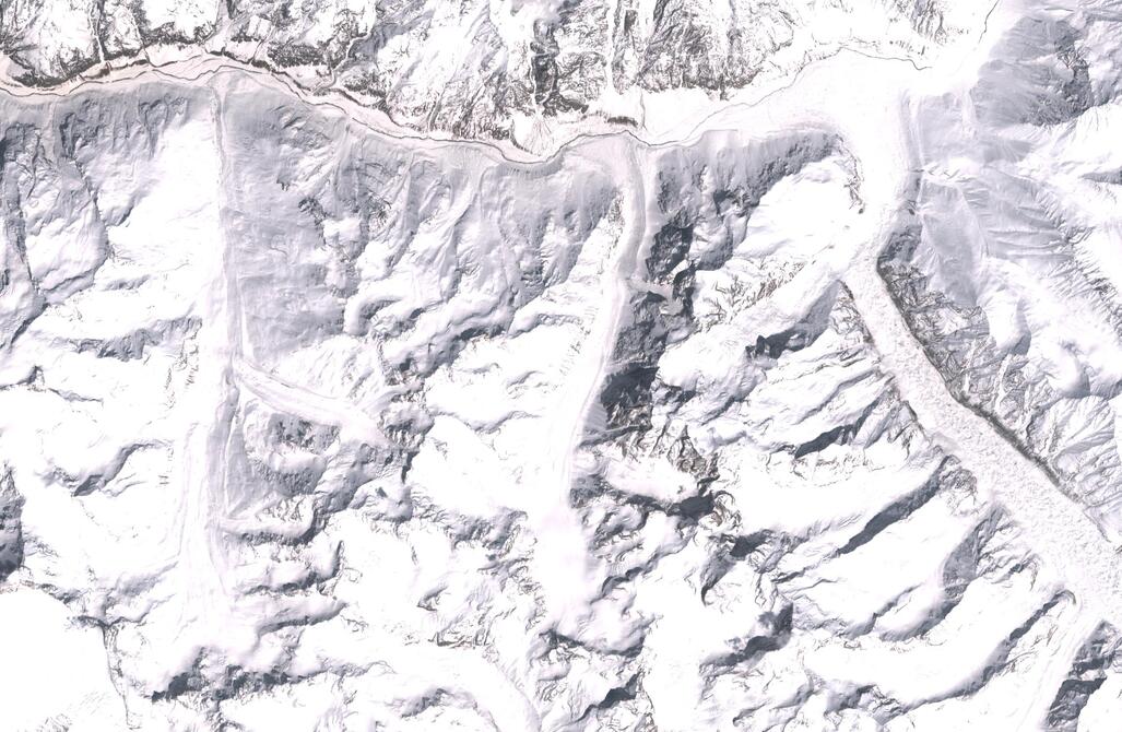 Aerial view of Chhota Shigri Glacier