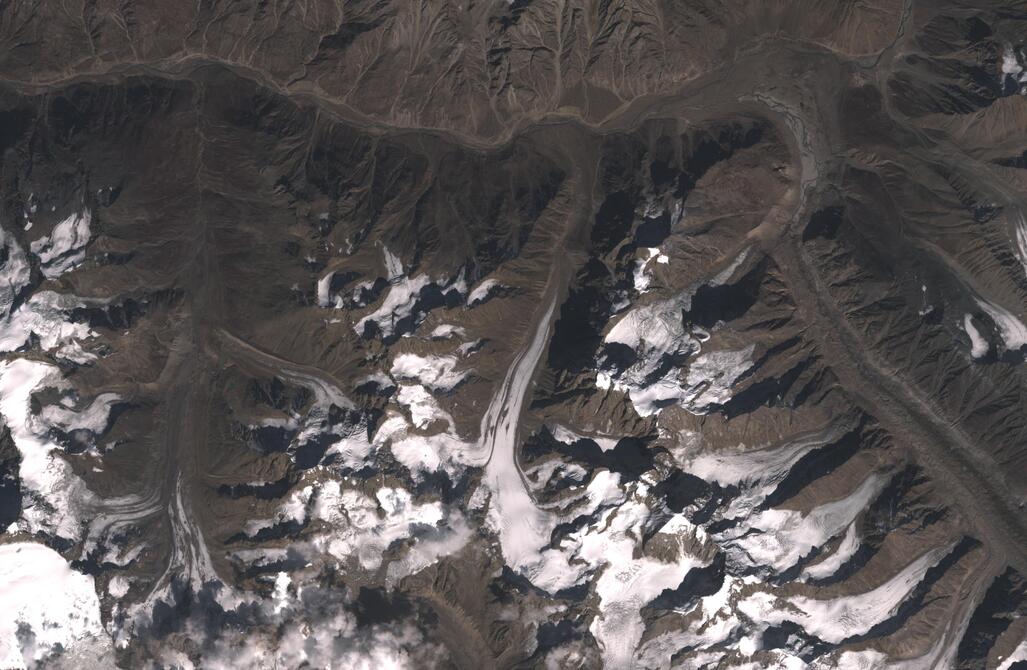 Aerial view of Chhota Shigri Glacier