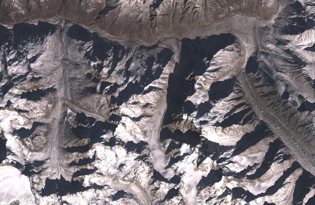 Aerial view of Chhota Shigri Glacier