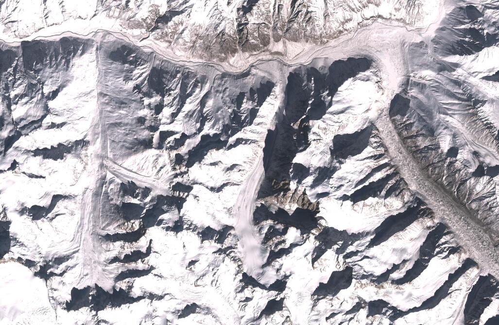 Aerial view of Chhota Shigri Glacier