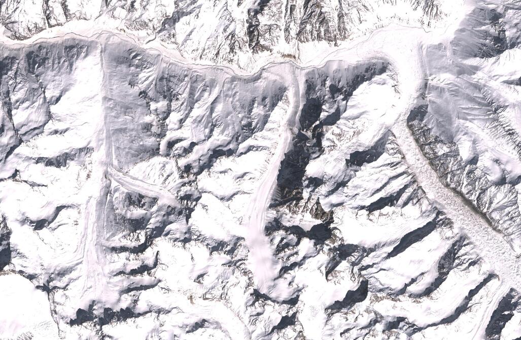 Aerial view of Chhota Shigri Glacier