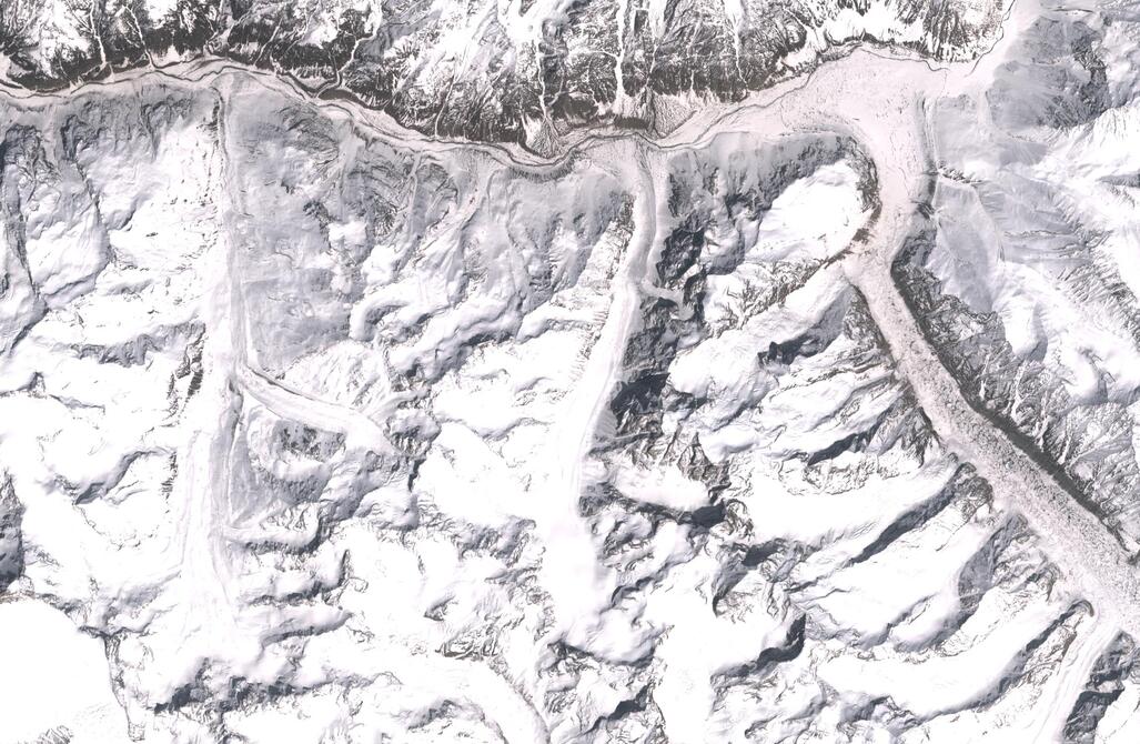 Aerial view of Chhota Shigri Glacier