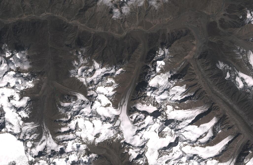 Aerial view of Chhota Shigri Glacier
