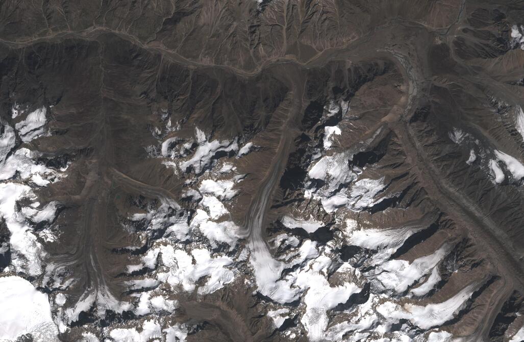 Aerial view of Chhota Shigri Glacier