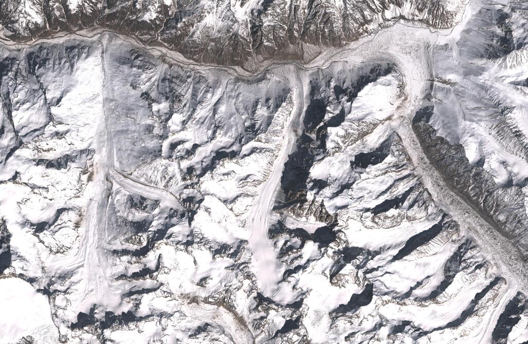 Aerial view of Chhota Shigri Glacier