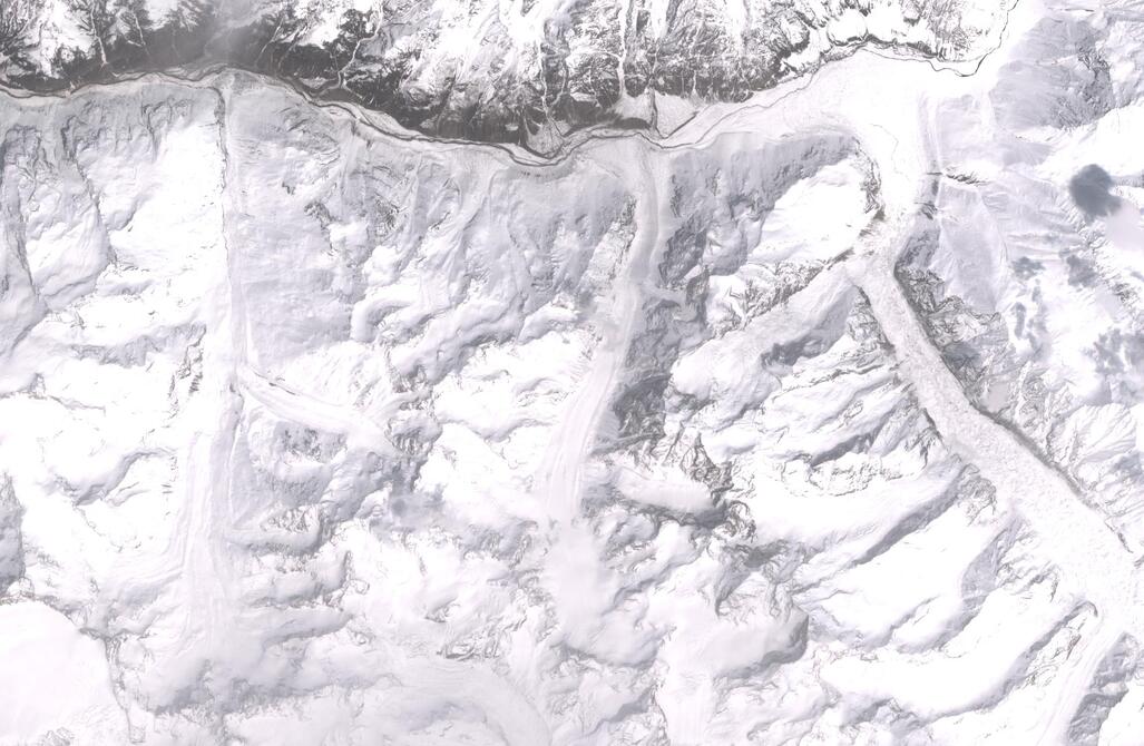 Aerial view of Chhota Shigri Glacier