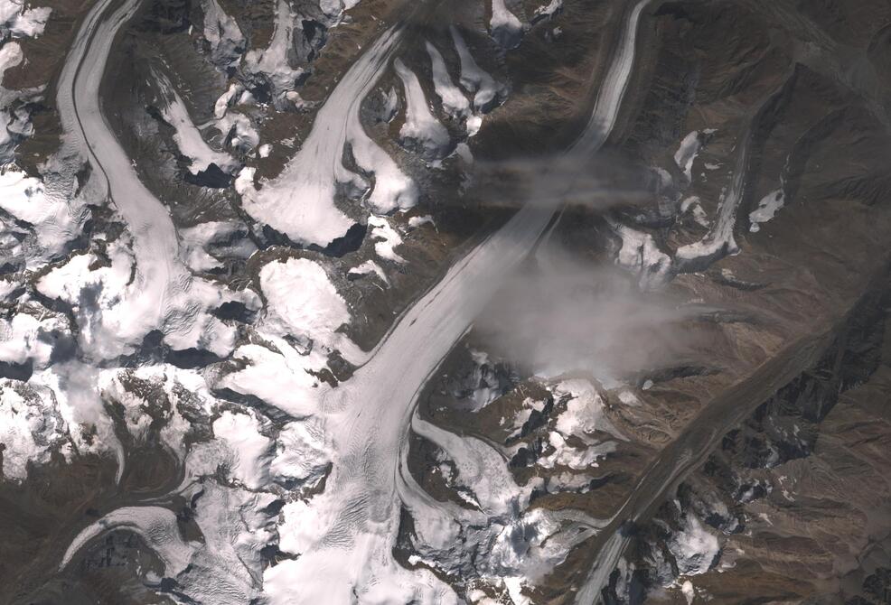 Aerial view of Drang-Drung Glacier