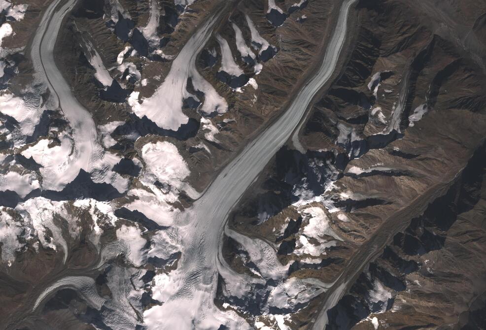 Aerial view of Drang-Drung Glacier