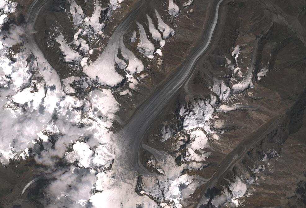 Aerial view of Drang-Drung Glacier