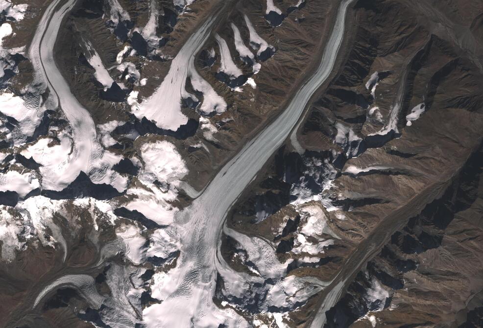 Aerial view of Drang-Drung Glacier