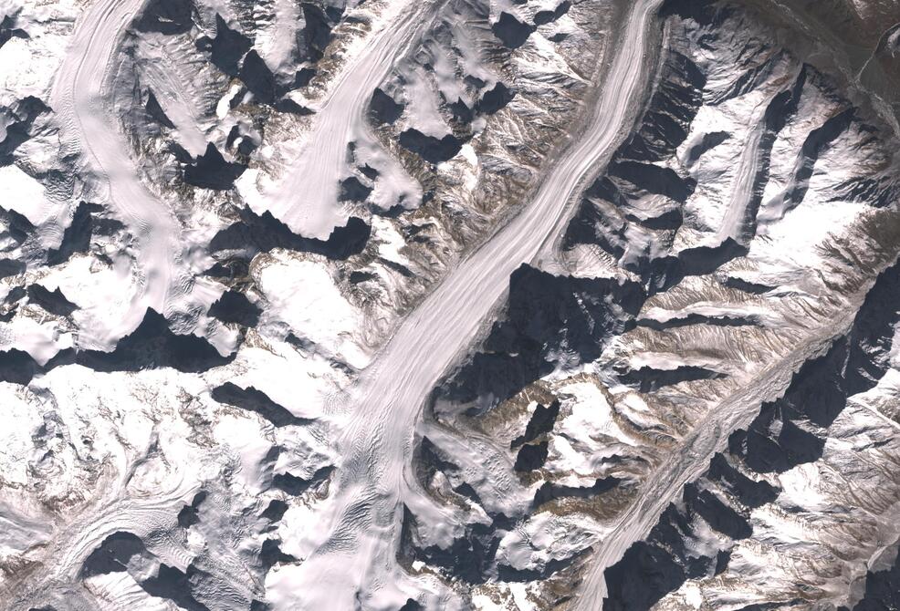 Aerial view of Drang-Drung Glacier